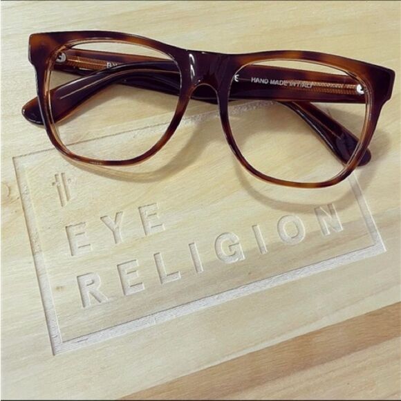 RetroSuperFuture Classic Brown Tortoise Glasses - Picture 2 of 2